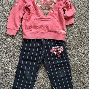 Vintage Chicago Bulls Pants with Modern Hoodie